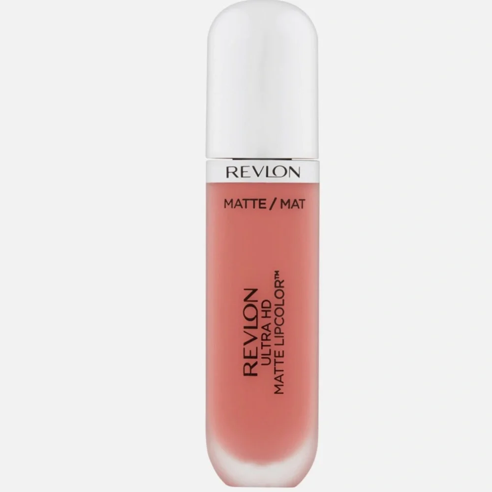 5 items x $25 ✨Revlon matte lipcolor nwt